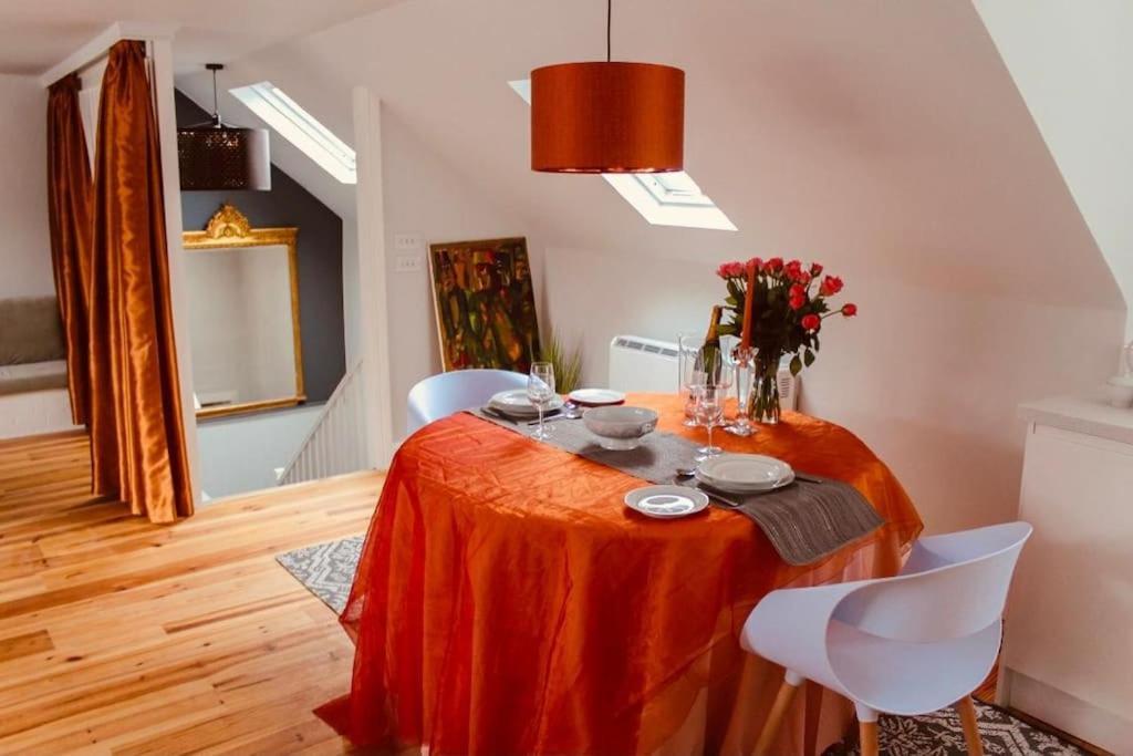 Paris Rooftop Studio At The Residence, Bantry Ngoại thất bức ảnh