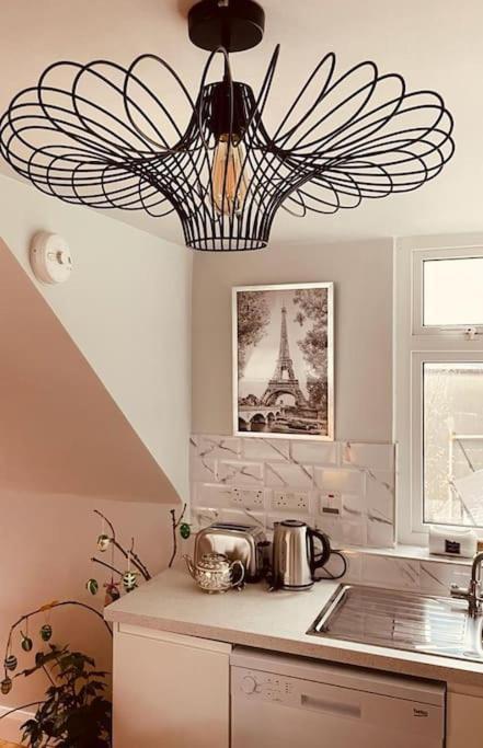 Paris Rooftop Studio At The Residence, Bantry Ngoại thất bức ảnh