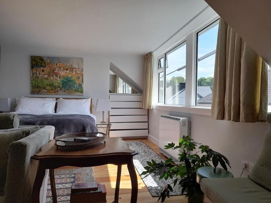 Paris Rooftop Studio At The Residence, Bantry Ngoại thất bức ảnh